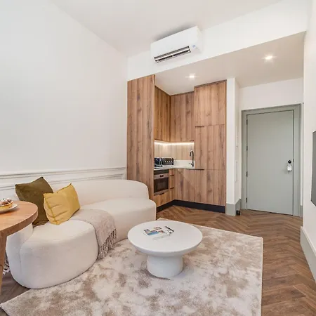Hygge House Downtown Апартаменты
